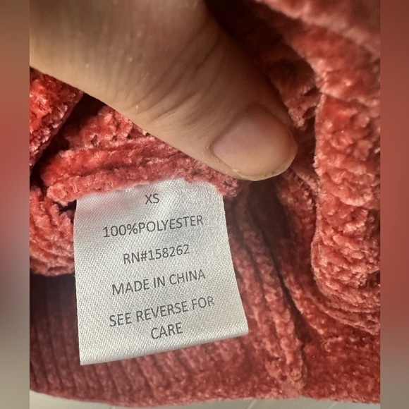 Altar’d State Women’s Size Extra Small Pink Cowl Neck Oversized Chenille Sweater - Picture 11 of 11